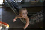 bimbo in amaca.jpg (86524 byte)